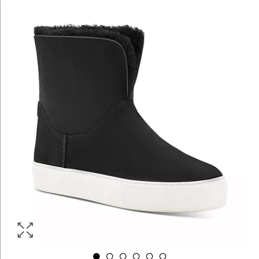 Ugg - Barley worn (only once or twice)